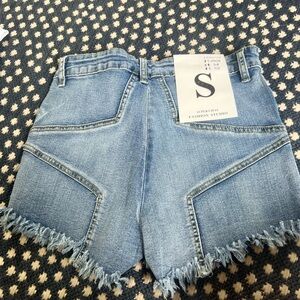 Trendy casual star Jean shorts
